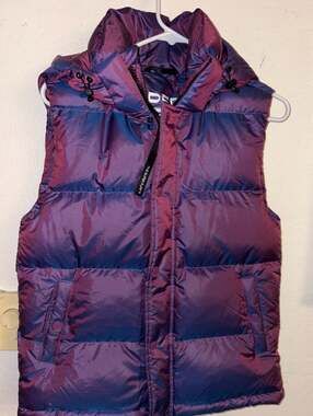 Tna Aritzia The Super Puff Vest Size Small